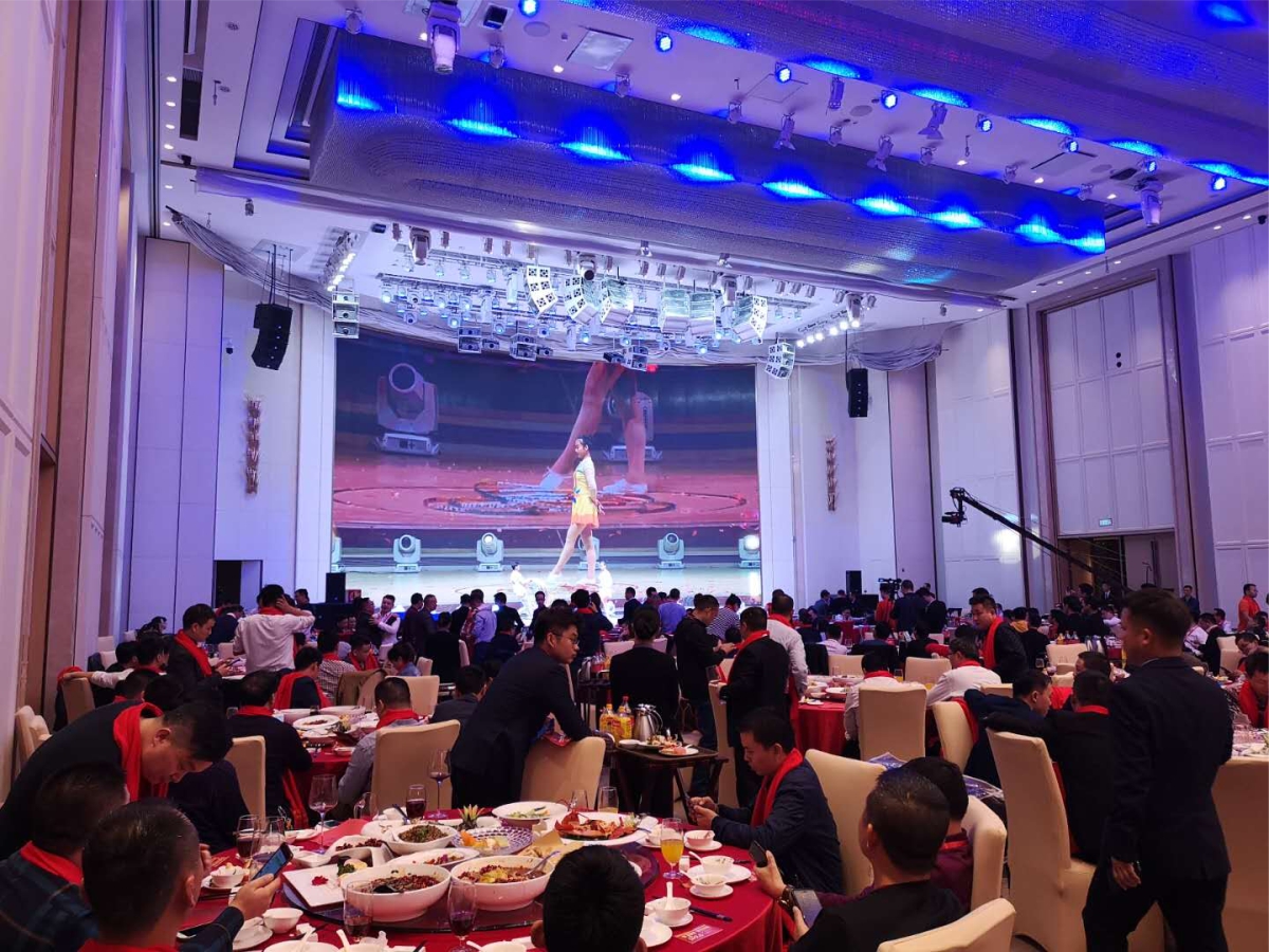 热烈庆祝江西SMT商会深圳分会第四届尾牙晚宴圆满成功(图3) 热烈庆祝江西SMT商会深圳分会第四届尾牙晚宴圆满成功(图3)